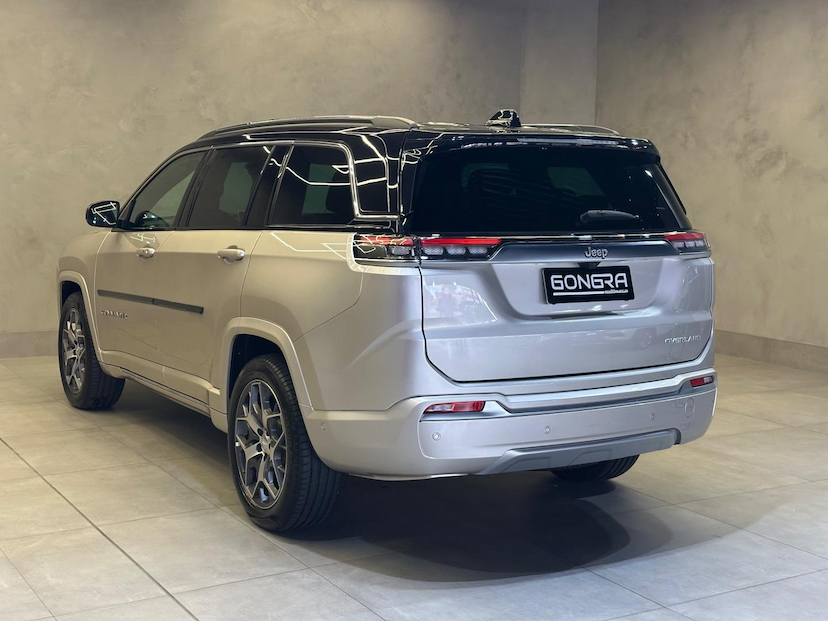 Foto do veículo JEEP COMMANDER  OVERLAND T270 1.3 TB FLEX AUT 2023 2.713 KM 209.900,00