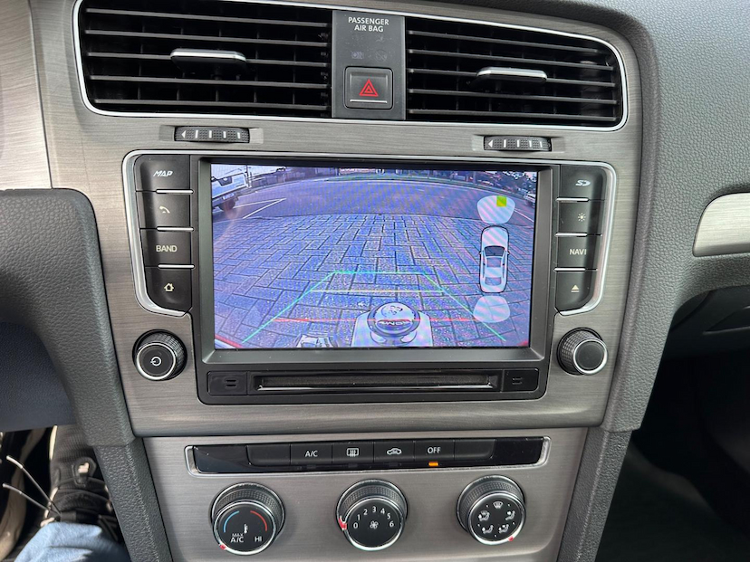 Foto do veículo VOLKSWAGEN GOLF  1.0 TSI COMFORTLINE 12V TOTAL FLEX 4P MANUAL 2017 100.375 KM 79.900,00