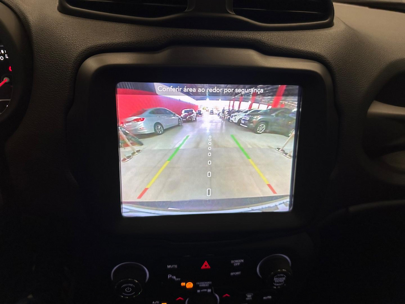 Foto do veículo JEEP RENEGADE  1.8 16V FLEX LIMITED 4P AUT 2021 46.631 KM 99.900,00