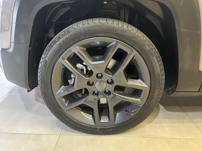 Foto do veículo JEEP RENEGADE  1.8 16V FLEX LIMITED 4P AUT 2021 46.631 KM 99.900,00