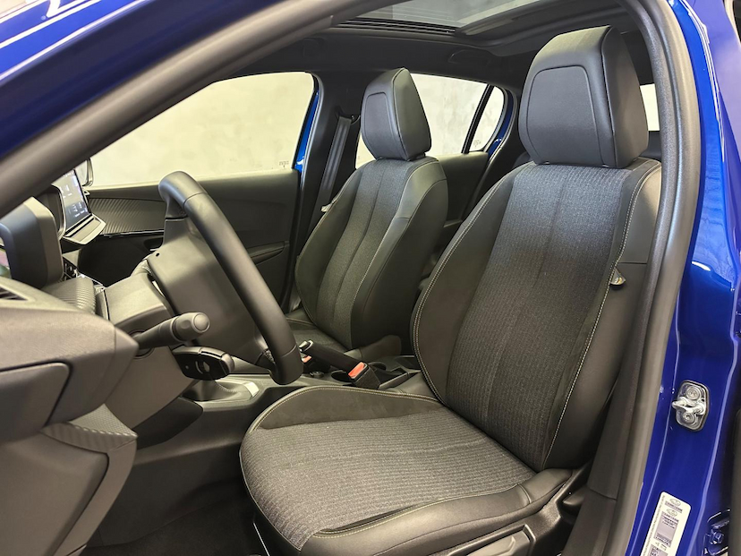Foto do veículo PEUGEOT 208  ROADTRIP 1.6 FLEX 16V 5P AUT 2024 1.900 KM 98.900,00