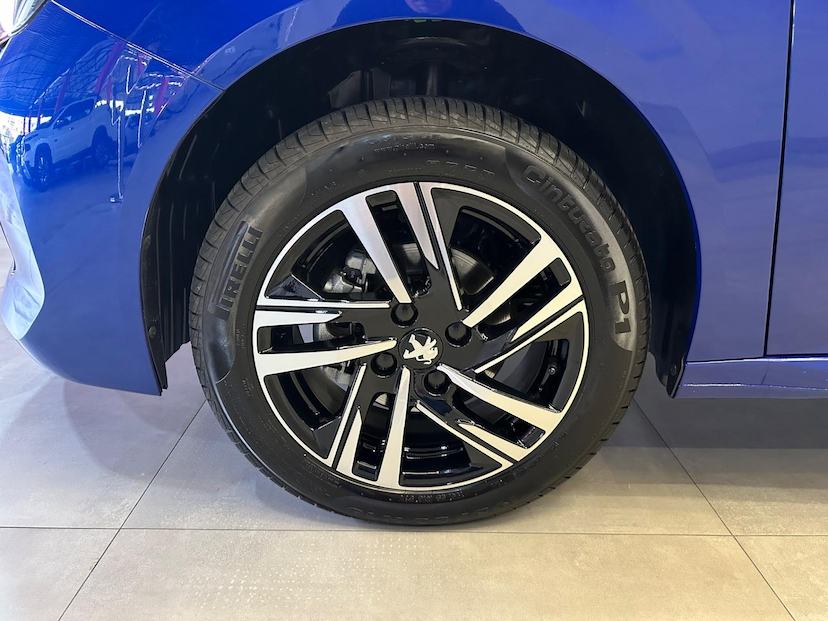 Foto do veículo PEUGEOT 208  ROADTRIP 1.6 FLEX 16V 5P AUT 2024 1.900 KM 98.900,00