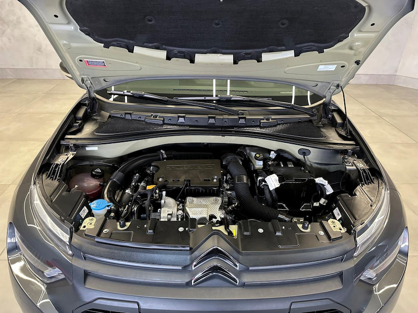 Foto do veículo CITROËN AIRCROSS C3  FEEL 2024 14.678 KM 96.900,00