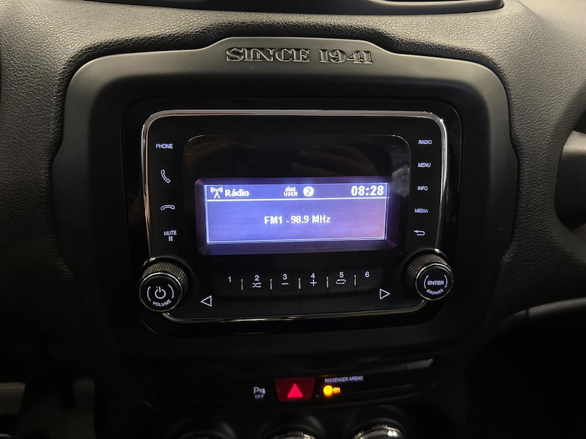 Foto do veículo JEEP RENEGADE  1.8 16V FLEX SPORT 4P MANUAL 2016 100.000 KM 63.900,00