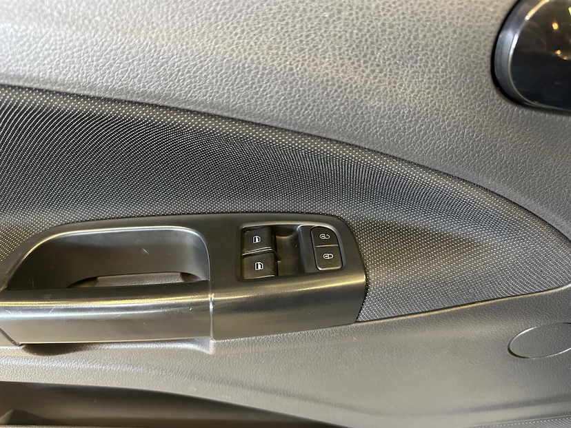 Foto do veículo VOLKSWAGEN VOYAGE NOVO  1.6 2020 93.905 KM 57.900,00