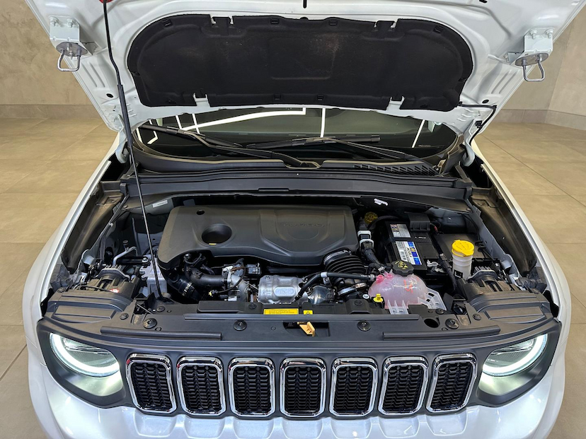 Foto do veículo JEEP RENEGADE  LGTD T270 2023 23.178 KM 118.900,00