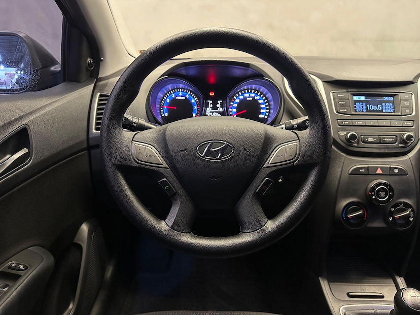 Foto do veículo HYUNDAI HB20  1.0M UNIQUE 2019 89.300 KM 55.900,00