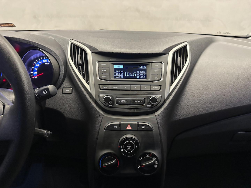 Foto do veículo HYUNDAI HB20  1.0M UNIQUE 2019 89.300 KM 55.900,00