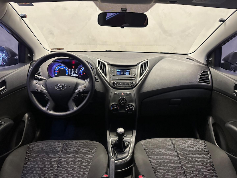 Foto do veículo HYUNDAI HB20  1.0M UNIQUE 2019 89.300 KM 55.900,00
