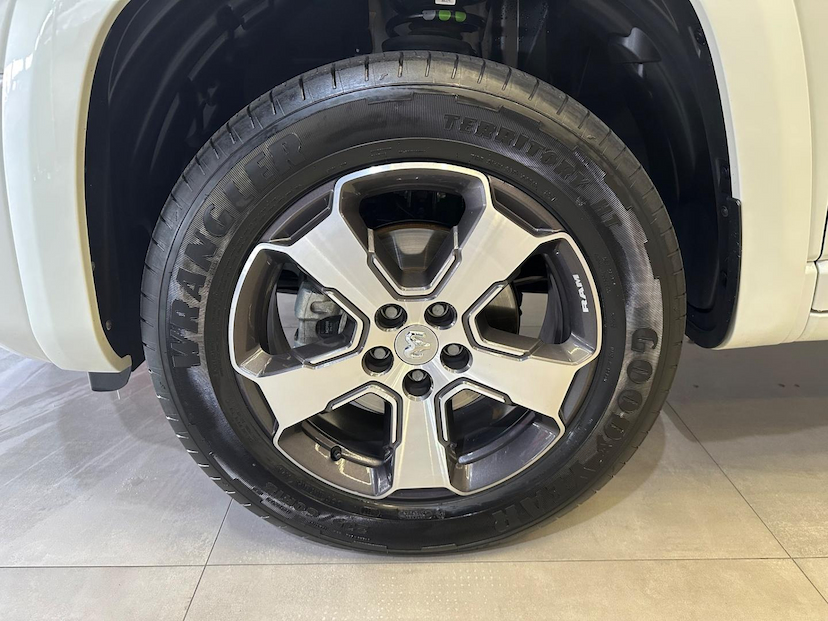 Foto do veículo RAM RAMPAGE  LAMARIE 2.0L TURBODIESEL AT9 4X4 2024 20.600 KM 227.900,00