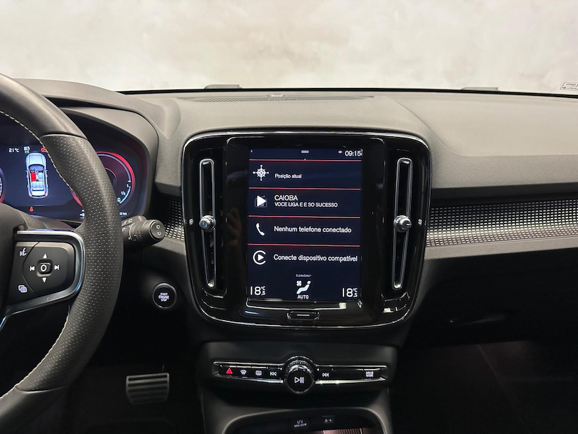 Foto do veículo VOLVO XC40 XC 40 T-5 HÍBRIDO R-DESIGN 1.5 262CV FWD 2021 28.838 KM 219.900,00