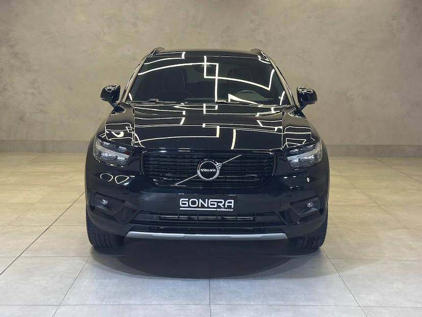 Foto do veículo VOLVO XC40 XC 40 T-5 HÍBRIDO R-DESIGN 1.5 262CV FWD 2021 28.838 KM 219.900,00