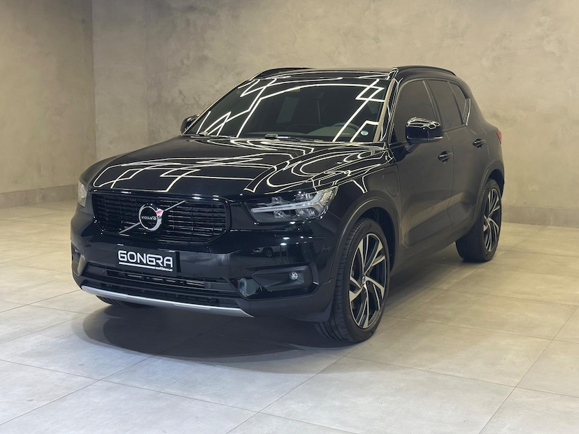 Foto do veículo VOLVO XC40 XC 40 T-5 HÍBRIDO R-DESIGN 1.5 262CV FWD 2021 28.838 KM 219.900,00