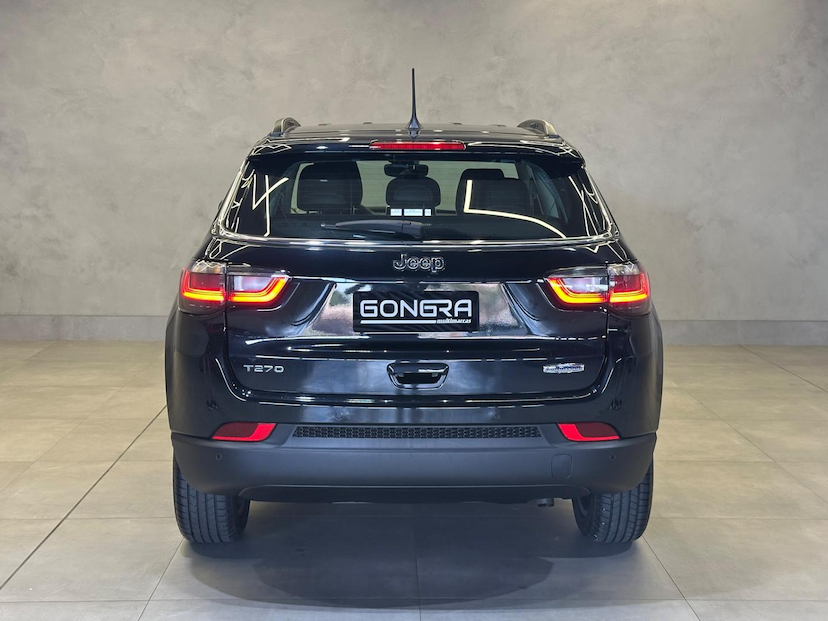 Foto do veículo JEEP COMPASS  LONG TF 2023 14.382 KM 144.900,00