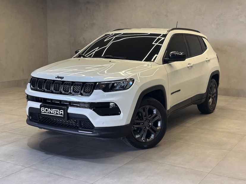 Foto do veículo JEEP COMPASS  LONG TF 2024 17.415 KM 162.900,00
