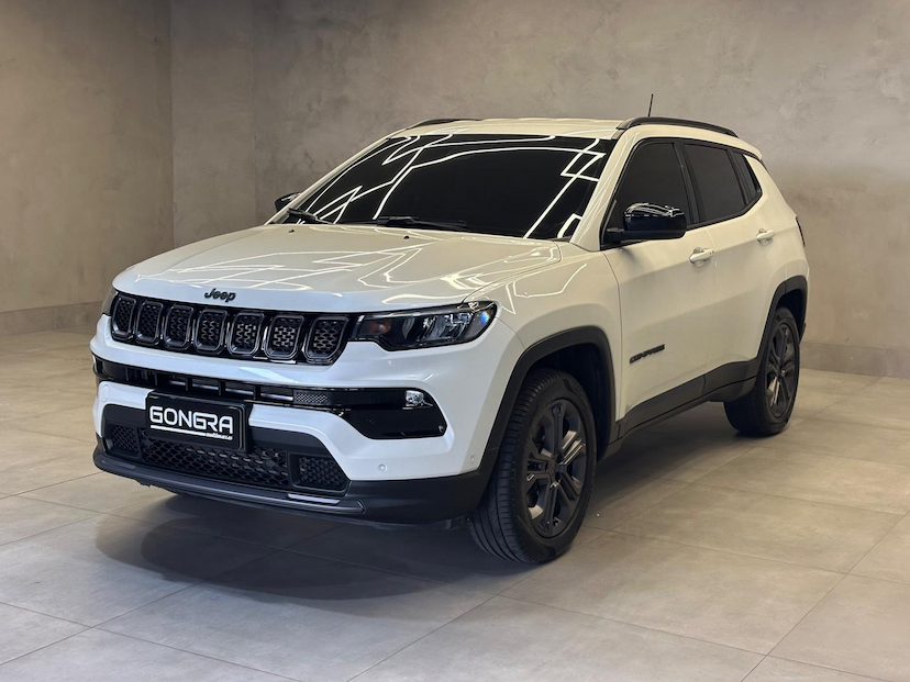 Foto do veículo JEEP COMPASS  LONG TF 2024 17.415 KM 162.900,00