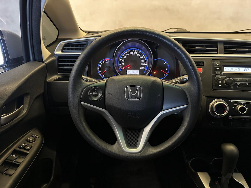 Foto do veículo HONDA FIT  1.5 LX 16V FLEX 4P AUTOMATICO 2016 102.304 KM 65.900,00