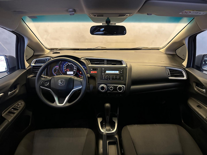 Foto do veículo HONDA FIT  1.5 LX 16V FLEX 4P AUTOMATICO 2016 102.304 KM 65.900,00