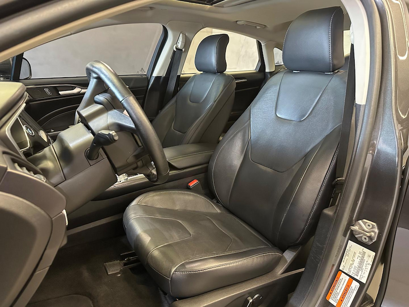 Foto do veículo FORD FUSION  TIT HYBRID 2018 57.435 KM 125.900,00