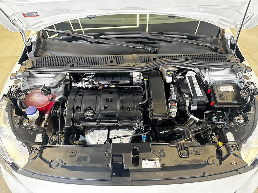 Foto do veículo PEUGEOT 208  ACTIVE 2024 17.120 KM 87.900,00