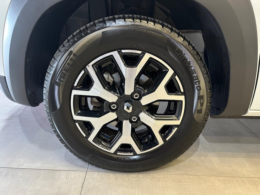 Foto do veículo RENAULT KWID  INTENSE 1.0 MT 2023 12.022 KM 59.900,00