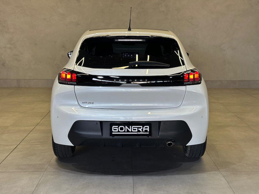 Foto do veículo PEUGEOT 208  GRIFFE 2023 23.325 KM 94.900,00
