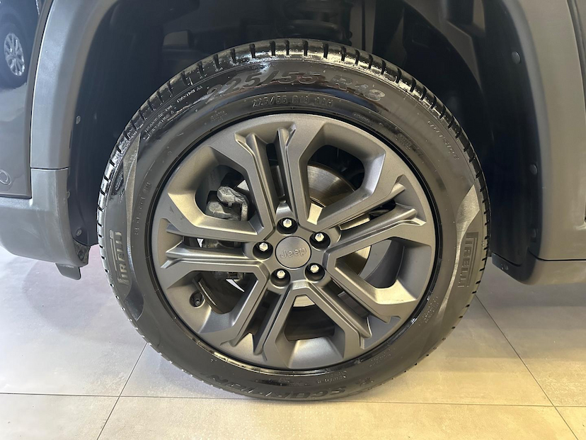 Foto do veículo JEEP COMPASS  LONG TF 2024 13.190 KM 149.900,00