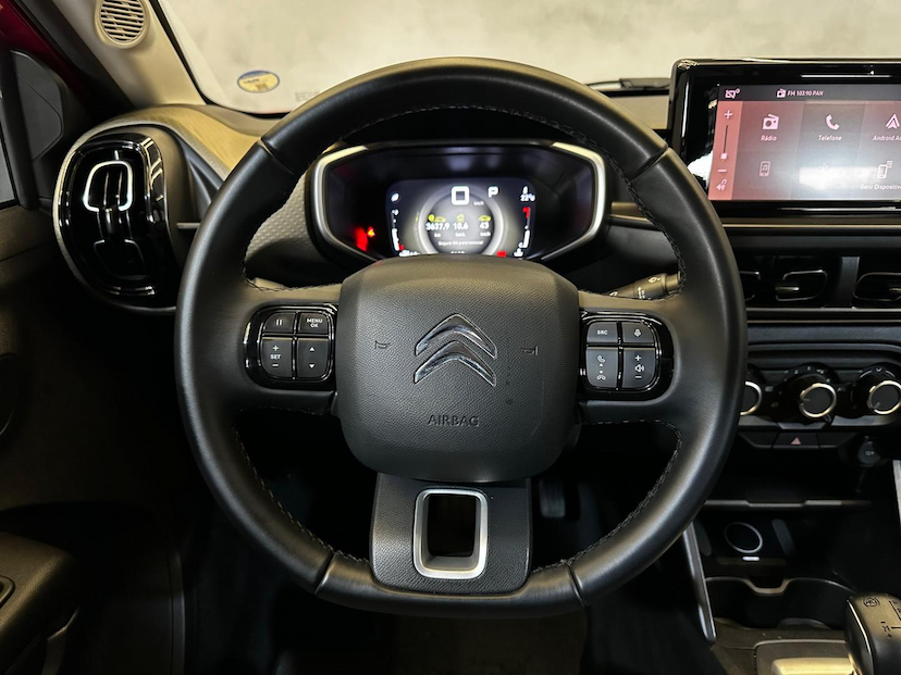 Foto do veículo CITROËN AIRCROSS C3  SHINE 1.0 FLEX TB 200 AUT. 2024 8.587 KM 106.900,00