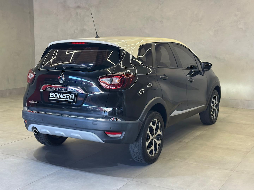 Foto do veículo RENAULT CAPTUR  INTEN 16A 2018 46.000 KM 74.900,00