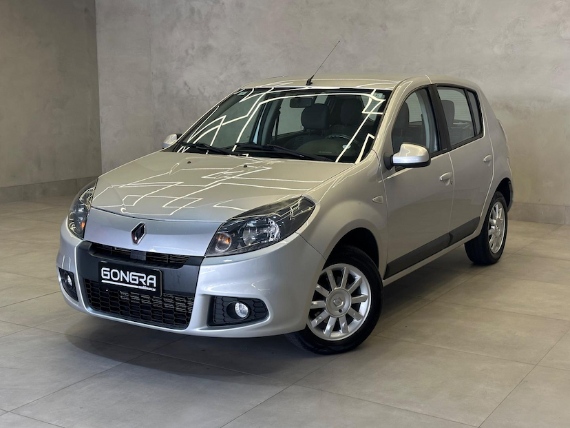 Foto do veículo RENAULT SANDERO  1.6 PRIVILEGE 2014 63.320 KM 46.900,00