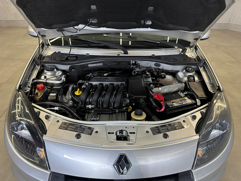 Foto do veículo RENAULT SANDERO  1.6 PRIVILEGE 2014 63.320 KM 46.900,00