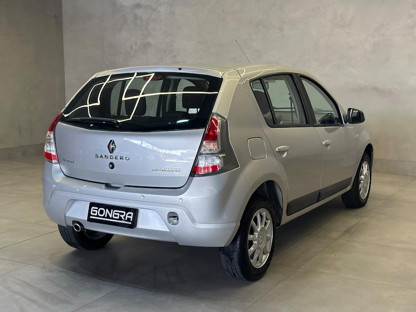 Foto do veículo RENAULT SANDERO  1.6 PRIVILEGE 2014 63.320 KM 46.900,00