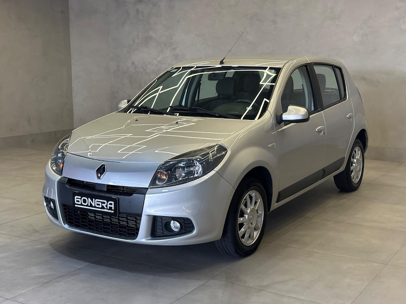 Foto do veículo RENAULT SANDERO  1.6 PRIVILEGE 2014 63.320 KM 46.900,00