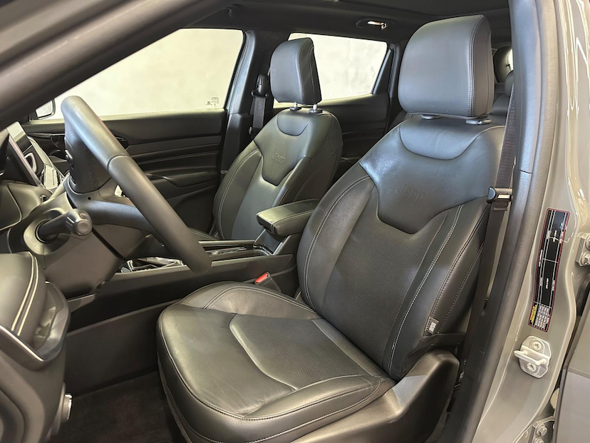 Foto do veículo JEEP COMPASS  SERIE S T270 TURBO FLEX AUT. 2023 16.764 KM 179.900,00