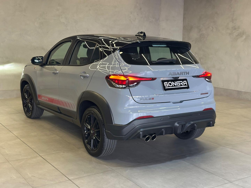 Foto do veículo FIAT PULSE  ABARTH 270 2024 5.210 KM 136.900,00
