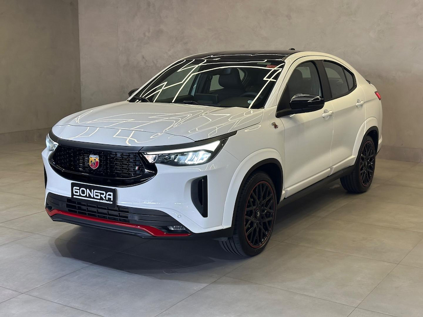Foto do veículo FIAT FASTBACK  ABARTH 270 2024 10.761 KM 142.900,00
