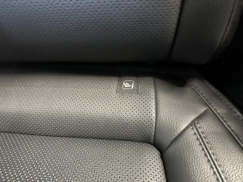 Foto do veículo JEEP COMPASS  LONG TF 2022 44.900 KM 134.900,00