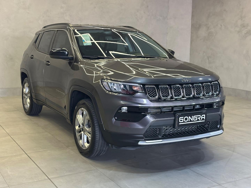Foto do veículo JEEP COMPASS  LONG TF 2022 44.900 KM 134.900,00