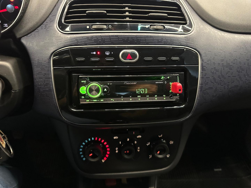 Foto do veículo FIAT PUNTO  ATTRACTIVE 1.4 2013 138.120 KM 39.900,00