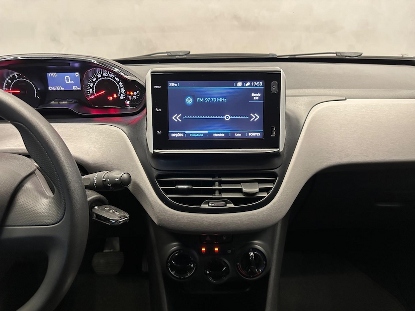 Foto do veículo PEUGEOT 208  ACTIVE PK AT 2020 46.763 KM 62.900,00