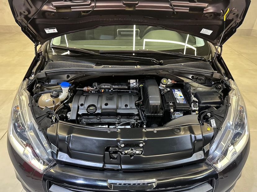 Foto do veículo PEUGEOT 208  ACTIVE PK AT 2020 46.763 KM 62.900,00