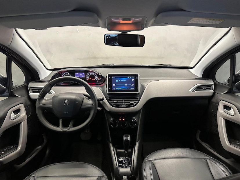 Foto do veículo PEUGEOT 208  ACTIVE PK AT 2020 46.763 KM 62.900,00