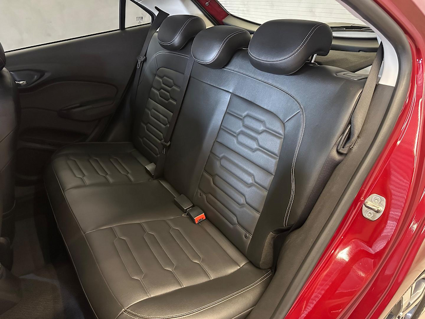 Foto do veículo CHEVROLET ONIX  1. 4MT LTZ 2019 34.543 KM 66.900,00