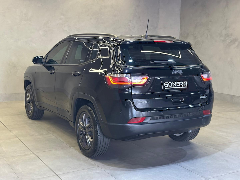 Foto do veículo JEEP COMPASS  LONG. T270 1.3 TB 4X2 FLEX AUT. 2024 3.705 KM 165.900,00