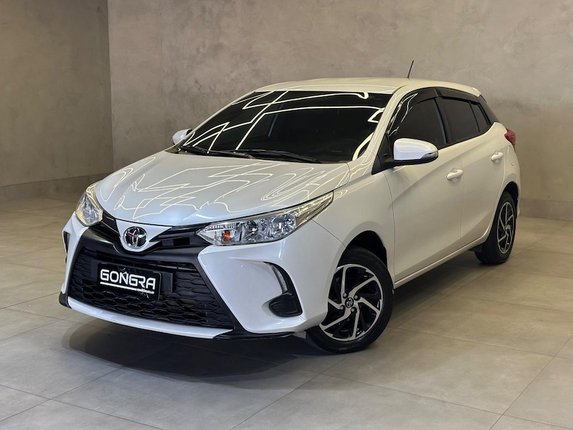 Foto do veículo TOYOTA YARIS  HA XL15 2023 96.100 KM 81.900,00