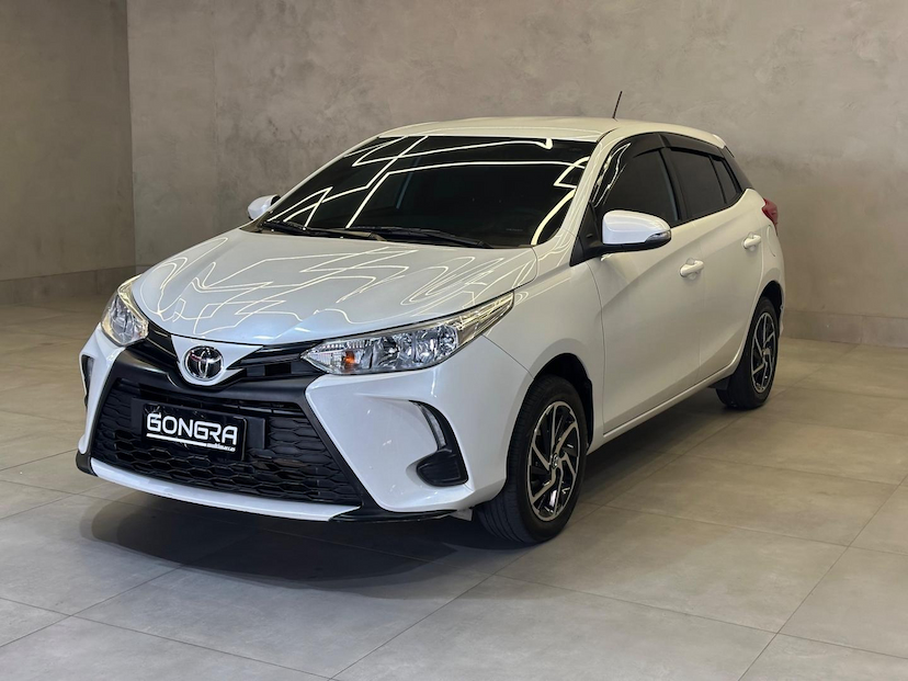 Foto do veículo TOYOTA YARIS  HA XL15 2023 96.100 KM 81.900,00