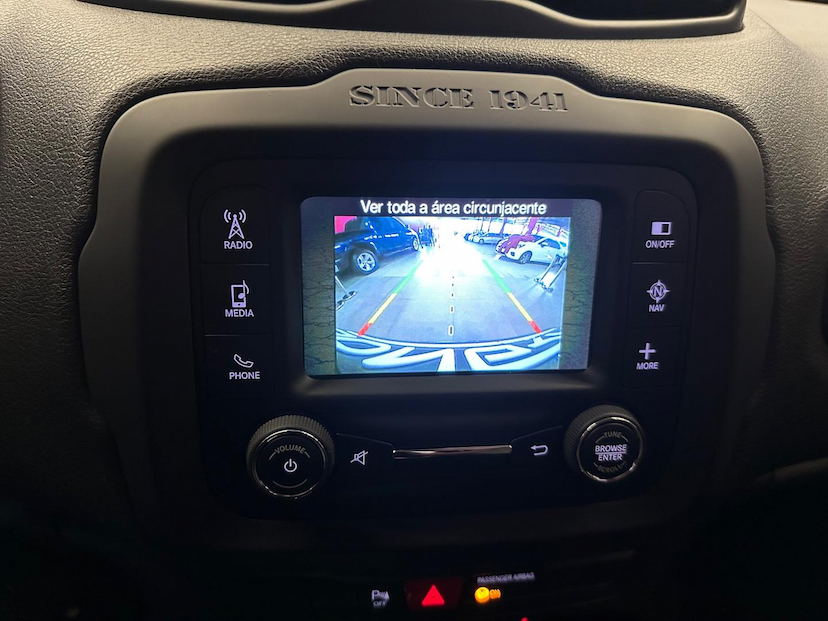 Foto do veículo JEEP RENEGADE  1.8 16V FLEX LONGITUDE 4P AUTOMATICO 2016 95.000 KM 69.900,00