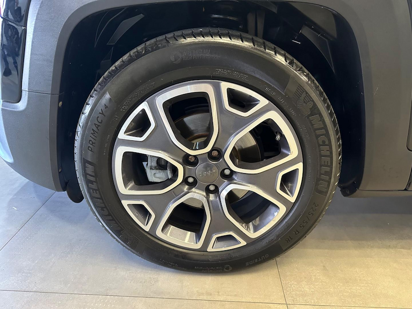 Foto do veículo JEEP RENEGADE  1.8 16V FLEX LONGITUDE 4P AUTOMATICO 2016 95.000 KM 69.900,00