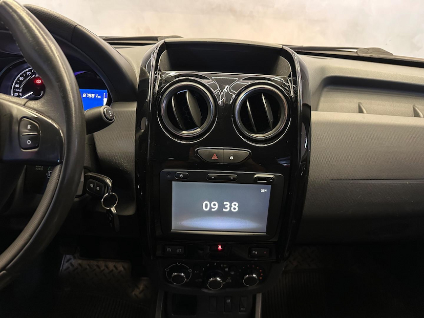 Foto do veículo RENAULT OROCH  16 4X2 2018 87.961 KM 72.900,00