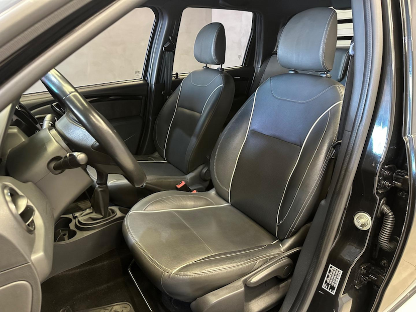 Foto do veículo RENAULT OROCH  16 4X2 2018 87.961 KM 72.900,00